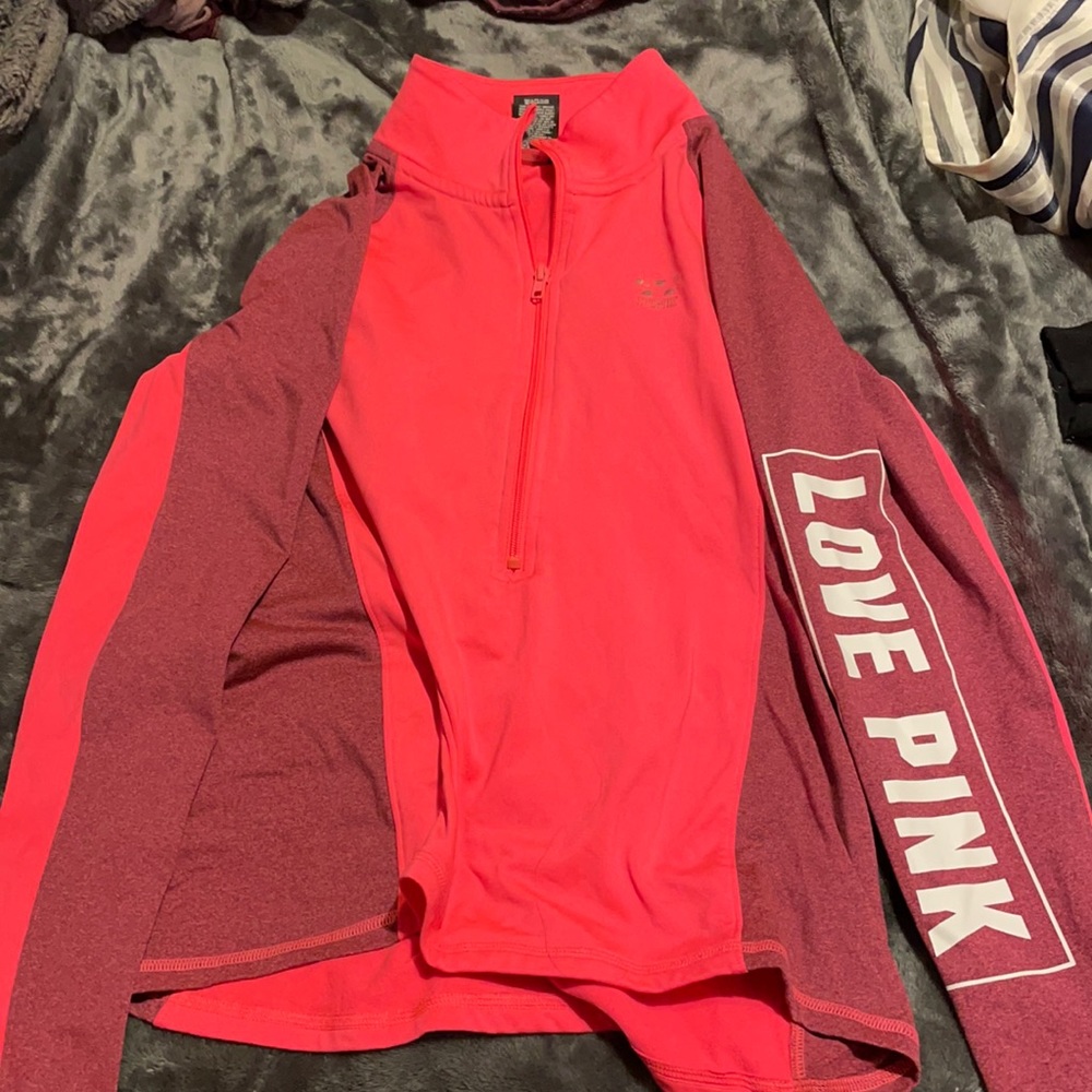 Pink sports wear
